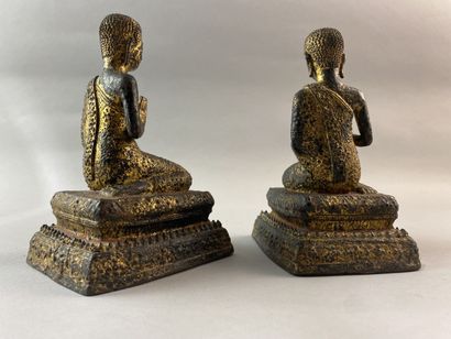 null THAILANDE, Ratanakosin - XIXe siècle

Paire de statuettes en bronze à patine...