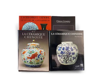 null [CHINE] Lot de 4 livres dont : 

- Hé Li, La céramique Chinoise, les éditions...