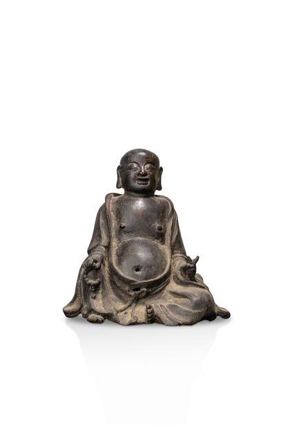 null CHINE - Epoque MING (1368 - 1644)

Deux statuettes, l'une de Bouddha en fonte...