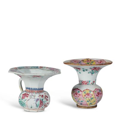 null CHINE - Epoque QIANLONG (1736 - 1795)

Deux crachoirs zhadou" en porcelaine...