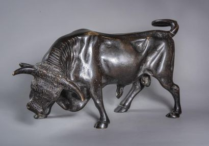 null TAUREAU, épreuve en bronze à patine brune d'après l'Antique. 
Vers 1840-1850....