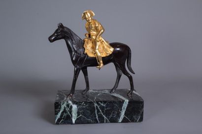 null ECOLE FRANCAISE "statue équestre de Napoléon"en bronze doré et patiné brun,...