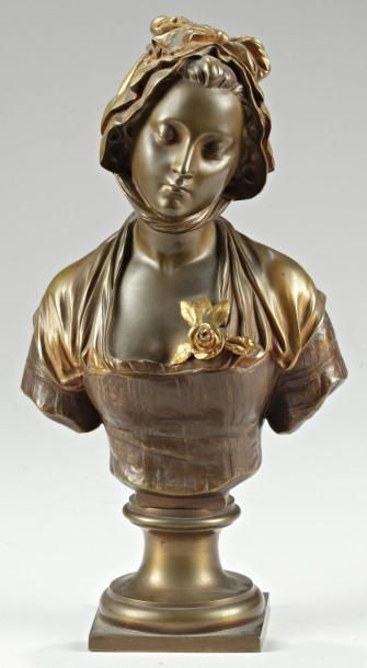 Eugène LAURENT (1832-1898) "Buste de jeune fille", Epreuve en bronze patiné, H: 23...