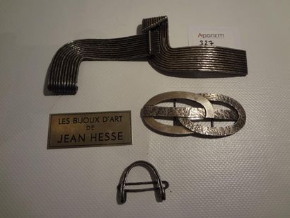 null Deux boucles de ceintures des bijoux d'art de JEAN HESSE, métal argenté, 19...