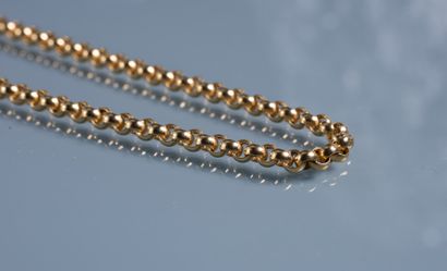 null NECKLACE in 18 ct gold with forçats links. L: 43 cm. In R. P: 13,5 g