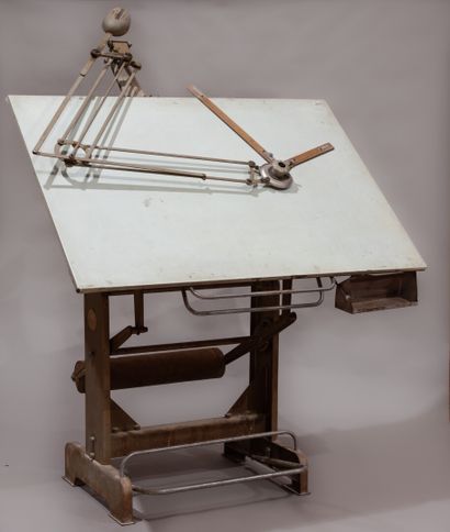 null HELIOLITHE] Architect's drawing table. Metal legs, mechanism with foot pedal...