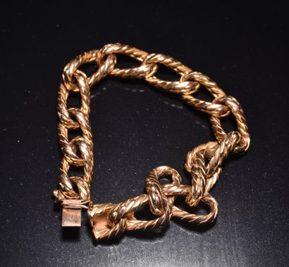 null BRACELET in 18 ct gold oval mesh in imitation of a rope. in R. P: : 47.3 g