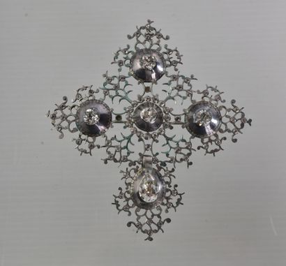 null CROIX DE ST LO, Normandie en argent ornée de 5 strass et d'autres petits ( manque...