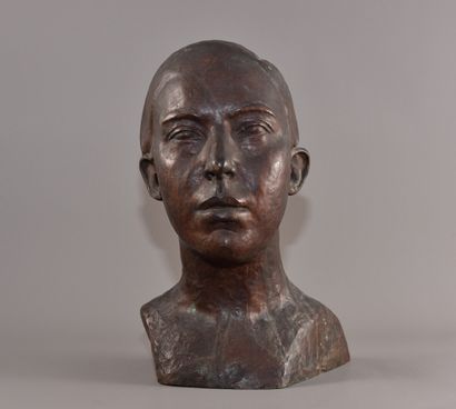 null François Gustave PIMIENTA (1888 -1982)

"BUSTE d'homme"

Bronze signé au dos....