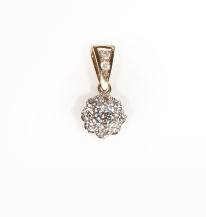 PENDANT in 18 ct gold and platinum set with...
