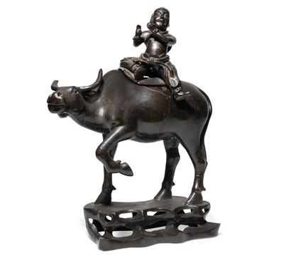  CHINE - XIXe siècle 
Important brûle-parfum en bronze à patine brune en forme de...