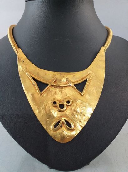 null Line VAUTRIN

Rare and beautiful gilded metal necklace signed, in the form of...