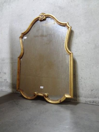 null GLACE en bois doré, style Louis XV