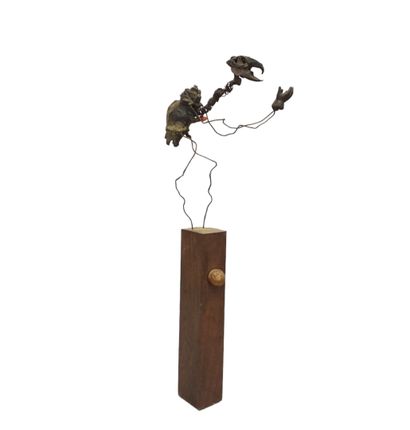 null Olivier MATTEI

Alice ?

Bird skeleton mounted on a spring and plinth

H : 81...