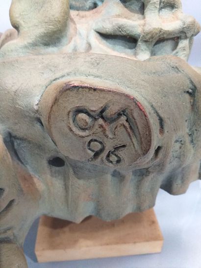 null Olivier MATTEI

Visage de lutin surmonté d'une grenouille

Sculpture en plâtre...