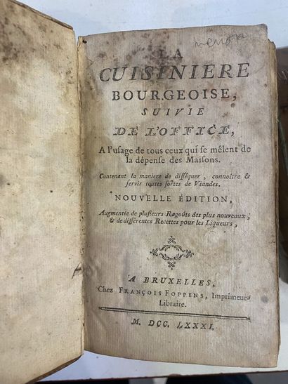 null [Gastronomie] Lot d'une trentaine de volumes anciens dont Roret, Menon, Bouzy...