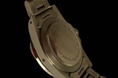 null ROLEX modèle Sea-Dweller 2000. Ref. 1665. Montre bracelet de plongée en acier...