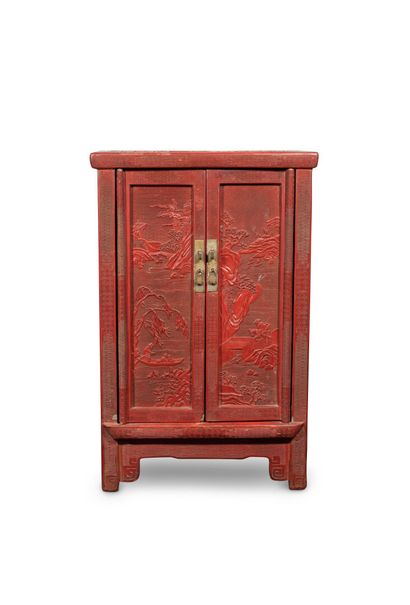CHINE, XVIIIe/XIXe siècle	
Cabinet en laque...