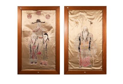 null CHINA, Canton - About 1900
Two embroidered panels in beige silk, of two of the...