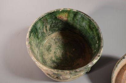 null CHINE, Dynastie HAN (206 av. JC - 220 ap. JC)	
Brûle-parfum tripode en forme...