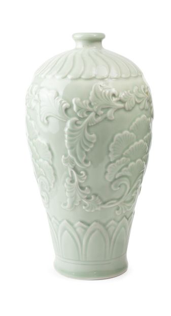 CHINE, XXe siècle
Vase de forme meiping en...