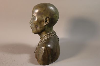 null Gaston Hauchecorne (1880-1945),
Buste 
Bronze à patine verte
H. sans socle 26...
