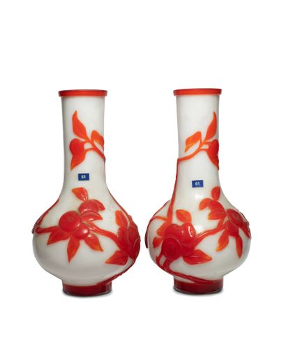 CHINE, vers 1900	
Paire de vases de forme...