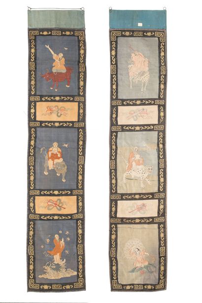 CHINE, XIXe siècle	
Deux panneaux en kesi...