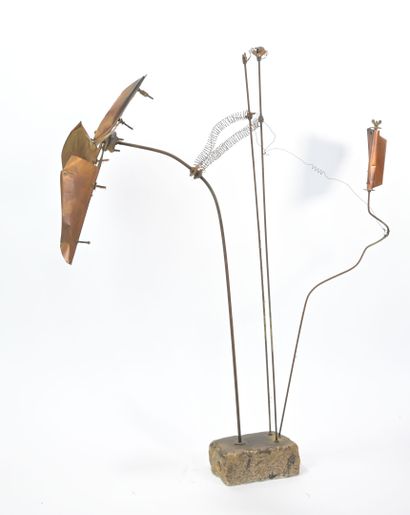 null Olivier MATTEI
Sculpture mobile
fer, pierre et métal
H : 105 cm