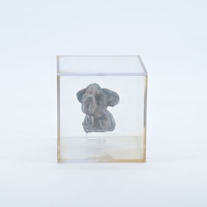 null Olivier MATTEI 
Sculpture mystère
dans un cube translucide
H : 11 cm