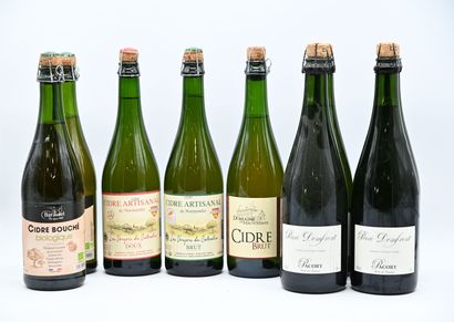 null 9 bouteilles dont : 
- 4 bouteilles Poiret Domfront, Domaine Paquory. 
- 2 bouteilles...