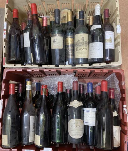 null LOT comprenant : 
11 bts de vin d'Alsace Riesling François Baur Domaine de Langehald...
