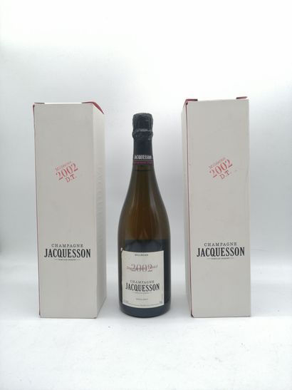 null 3 bouteilles CHAMPAGNE "dégorgement tardif", Jacquesson 2002 (1 ela, coiffe...