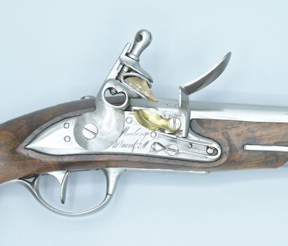 null Pistolet règlementaire de gendarmerie Modèle an 9. Platine marquée "Manufacture...