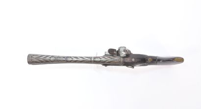 null Small blunderbuss. Flintlock lock decorated with crescents and functional. Barrel...