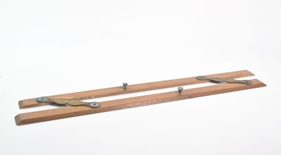 null Large parallel ruler in light wood and brass with the inscription Capt. Fields...