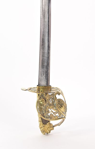 null Volunteer officer's saber called "petit Montmorency", bronze guard decorated...