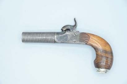 null Pistol with punch with percussion and with the Scotch of strong gauge. Reserve...