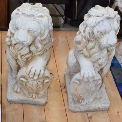 null Sculptures de jardin: Paire de lions en composition