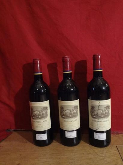 null 3 Bouteilles, Carruades de Lafitte Rothschild, 1998, second vin du Château LAFITTE...