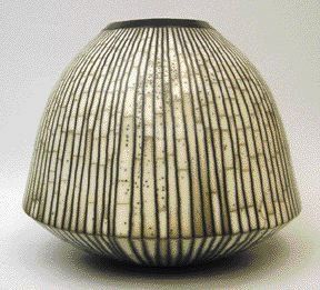 David ROBERTS Impor tant vase en argile, forme pansue présentant un épaulement vif...