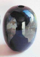 MONOD Claude ( 1944-1990 ) Vase globulaire à forte densité; décor polychrome sur...