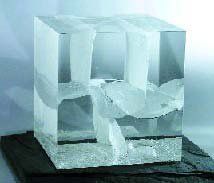 LUBTCHANSKY Jacques, né en 1955 "6966 CENTIMÈTRES CUBE" Sculpture en cristal optique...