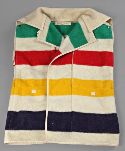 Jean-Charles de CASTELBAJAC Manteau pancho en laine crème à rayures multicolores