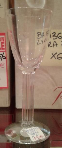 BACCARAT BACCARAT - Douze verres Lyra n°3 en cristal. Prix boutique: 1800 €
