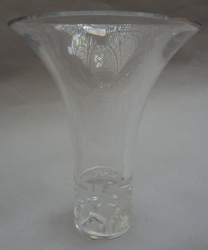 LALIQUE LALIQUE - Vase Jazzy en cristal. Prix boutique: 1800 €