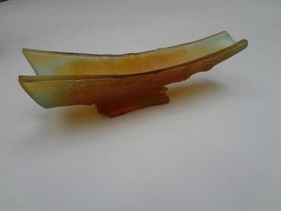 DAUM DAUM - Coupe Bambou petit modèle en pâte de verre, L.: 21 cm. Prix boutique:...