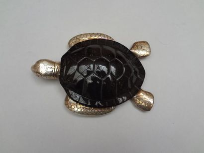 DAUM DAUM - Tortue de mer noire en pâte de verre et métal argenté, L.: 11,6 cm. Prix...