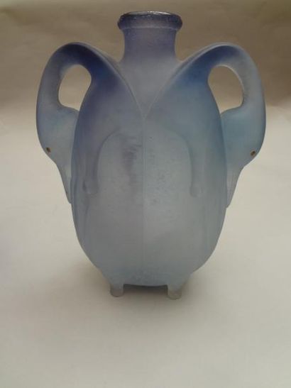 DAUM DAUM - Vase Thèbes en pâte de verre, H.: 30 cm. Prix boutique: 2600 €