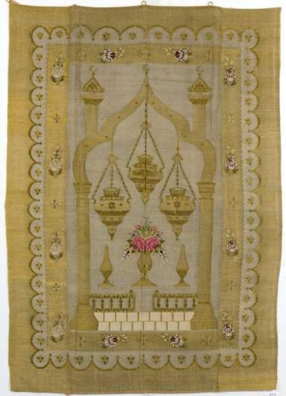 null Kilim de prière, Syrie, Alep, circa 1900, soie et fil d'or, fond gris, décor...